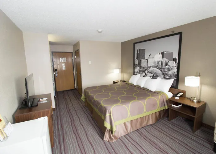 Hotel Super 8 By Wyndham Chicago O'hare Airport 2*
