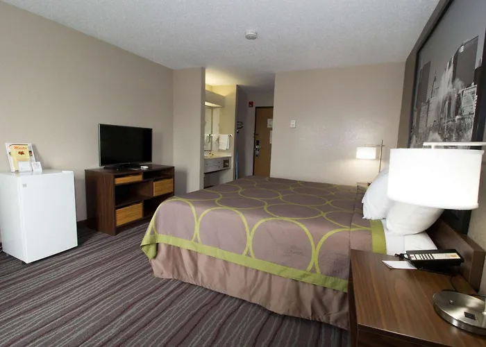 Super 8 By Wyndham Chicago O'hare Airport Hotel